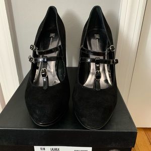 INC International Concepts black pump heels